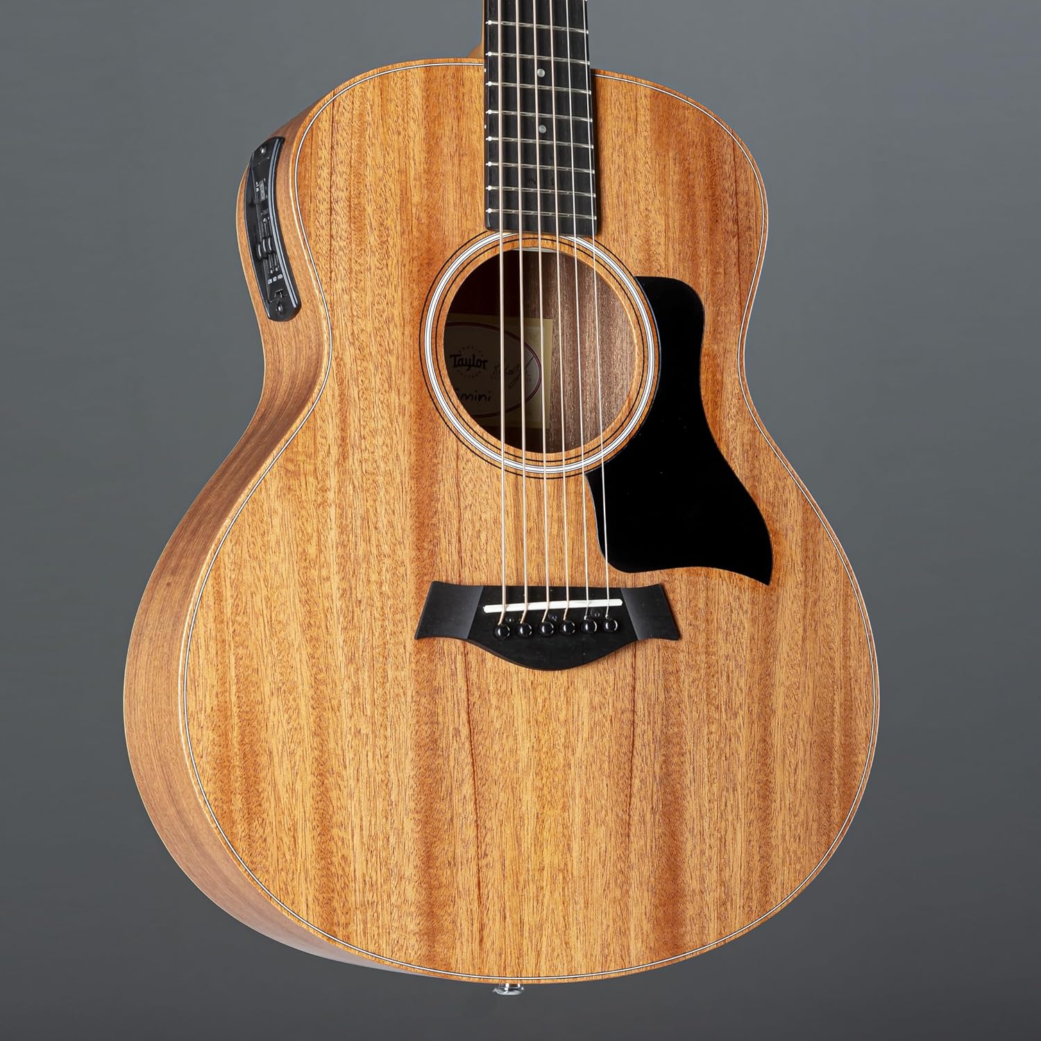 Taylor GS Mini-e Mahogany Acoustic-electric Guitar - Natural with Black Pickguard